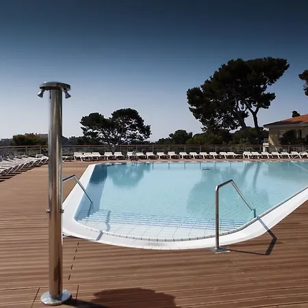 Station touristique Village Club La Font Des Horts Hyères